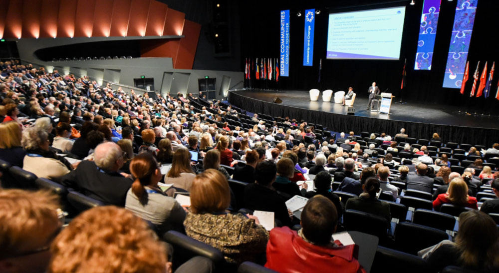 ΕΛΛΗΝΙΚΗ ΕΤΑΙΡΕΙΑ ΕΣΩΤΕΡΙΚΗΣ ΠΑΘΟΛΟΓΙΑΣ: Ανταποκρίνεται στο αίτημα του ΠΙΣ και προσφέρει 39 δωρεάν συμμετοχές σε νέους Παθολόγους που συνδράμουν το ΕΣΥ